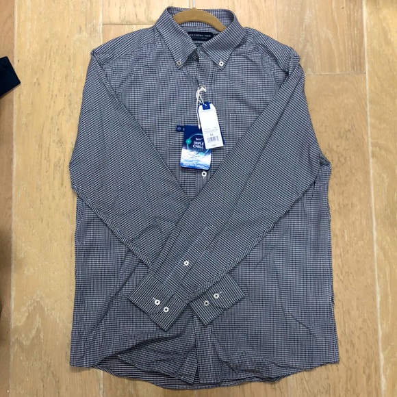 Navy & Brown stretchy Southern Tide button down. - Picture 1 of 2